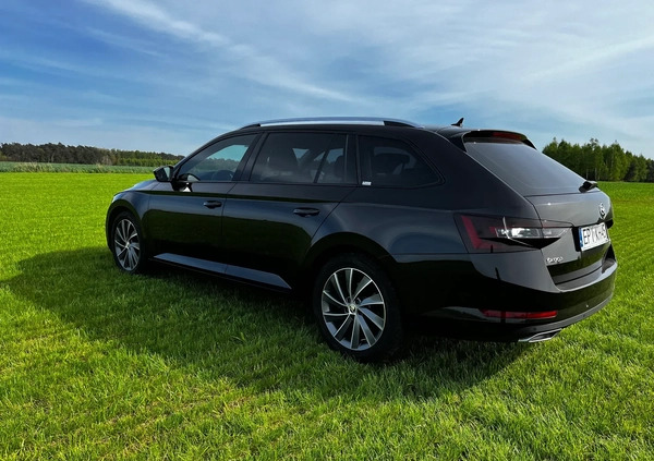 Skoda Superb cena 93000 przebieg: 162000, rok produkcji 2017 z Żory małe 191